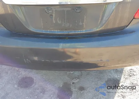 2010 Toyota Yaris z USA, uszkodzony, nr VIN JTDBT4K3XA1367711